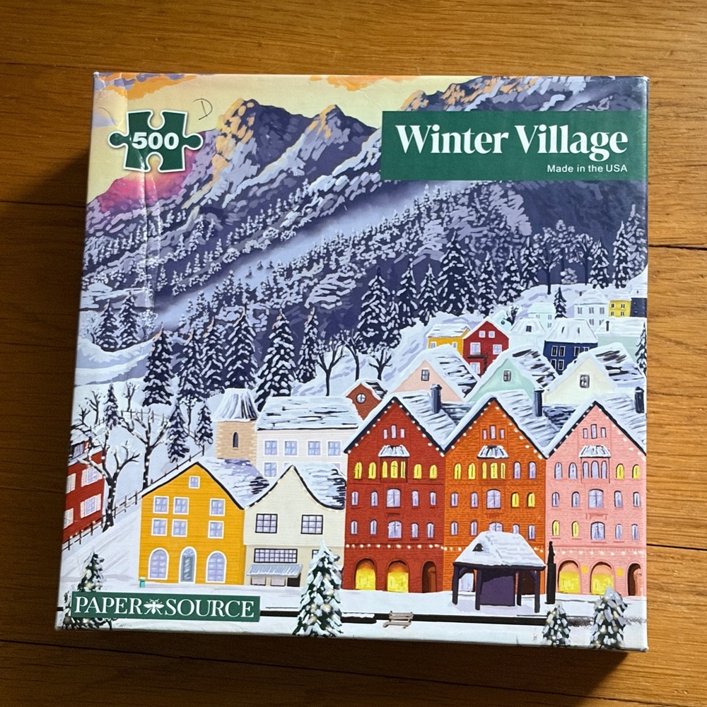 Winter Village
by Re-marks, Inc 500 piece Puzzle COMPLETE